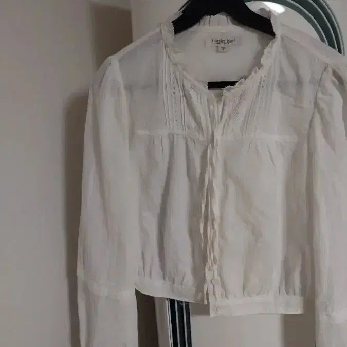 [SOLD OUT] 써스데이아일랜드블라우스