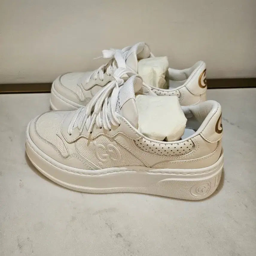 [BUNJANG] Gucci GG Embossed Sneakers / 구찌 여성 GG엠보스 스니커즈 34.5