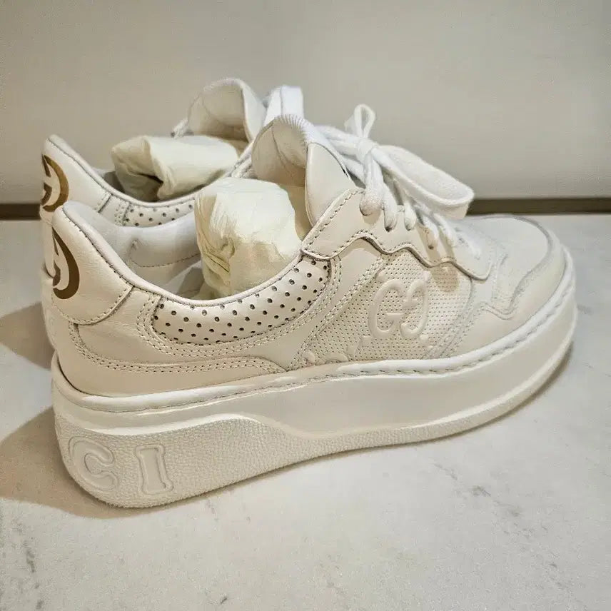 [BUNJANG] Gucci GG Embossed Sneakers / 구찌 여성 GG엠보스 스니커즈 34.5