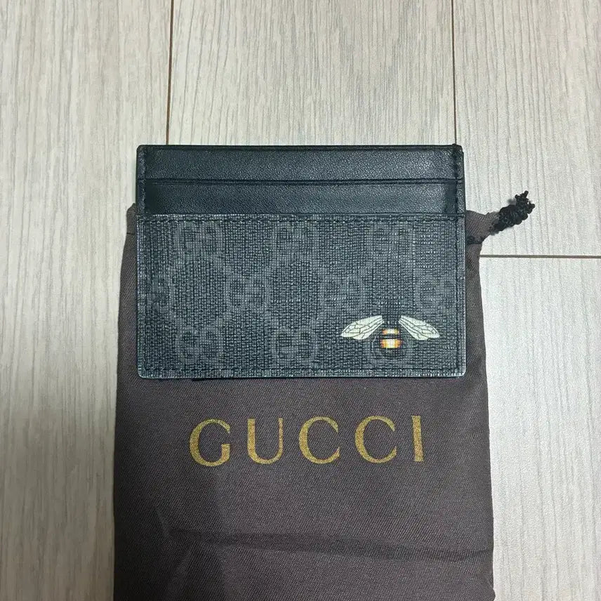 [BUNJANG] Gucci Bee Black Card Wallet / 구찌 꿀벌 블랙 카드지갑