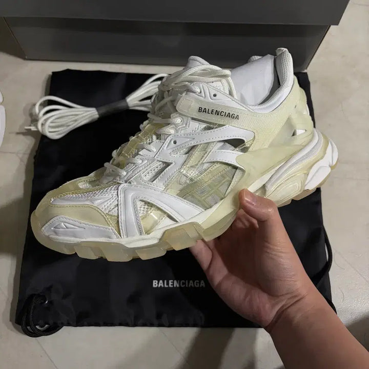 [BUNJANG] Balenciaga Track.2 Clear Sole White Sneakers / [새상품]발렌시아가 트랙2 클리어솔 화이트 270,275,280