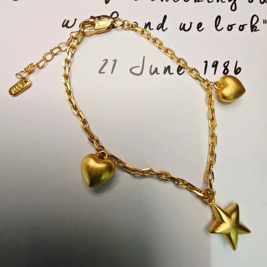 [BUNJANG] Star and Heart Charm Bracelet (24K Gold Plated) / 별장식 하트팔찌 (24k특수도금)