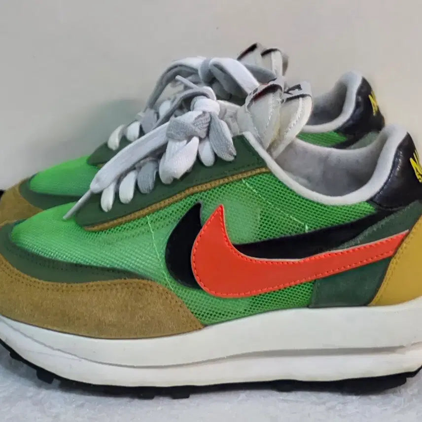 [BUNJANG] Nike x Sacai LDWaffle Green Multi Gusto / [235] 나이키x사카이 LD와플 그린멀티구스토ㅡ단종매물