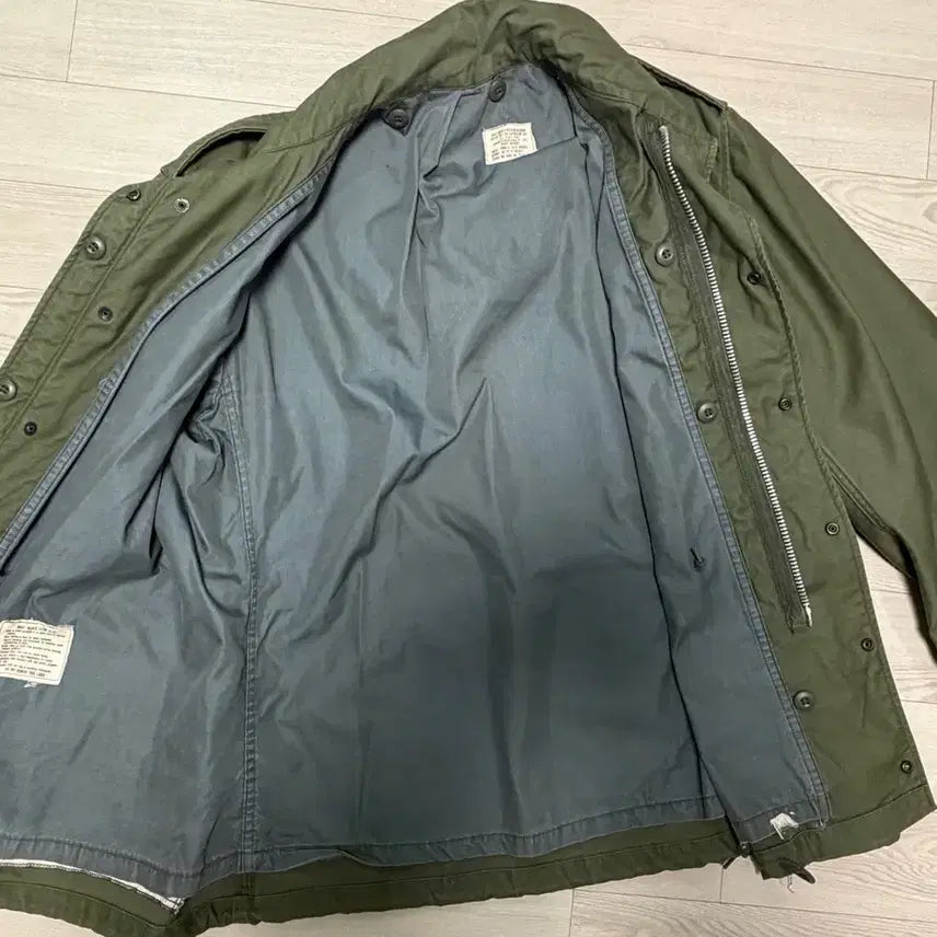 [SOLD OUT] 미군 필드자켓 2세대 회색안감 미디엄숏