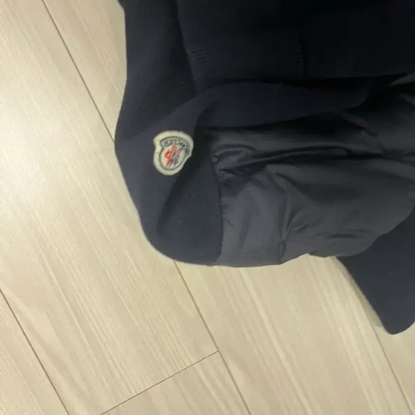 [SOLD OUT] 몽클레어 경량 패딩