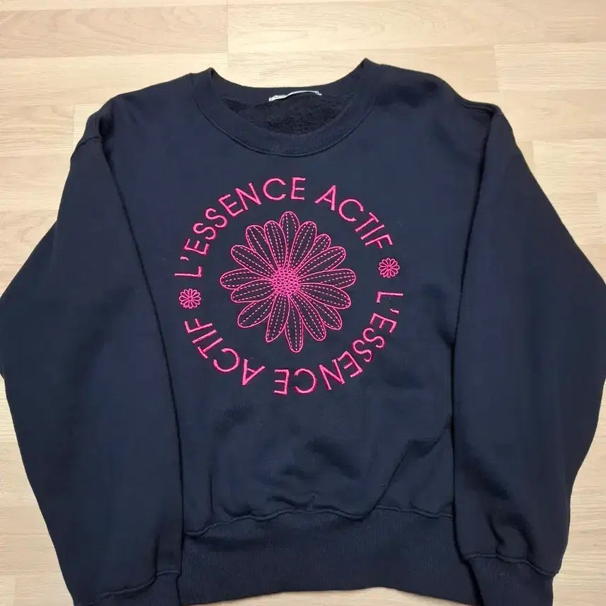 [BUNJANG] Mardi Mercredi Navy Sweatshirt / 마르디 메크르디 맨투맨