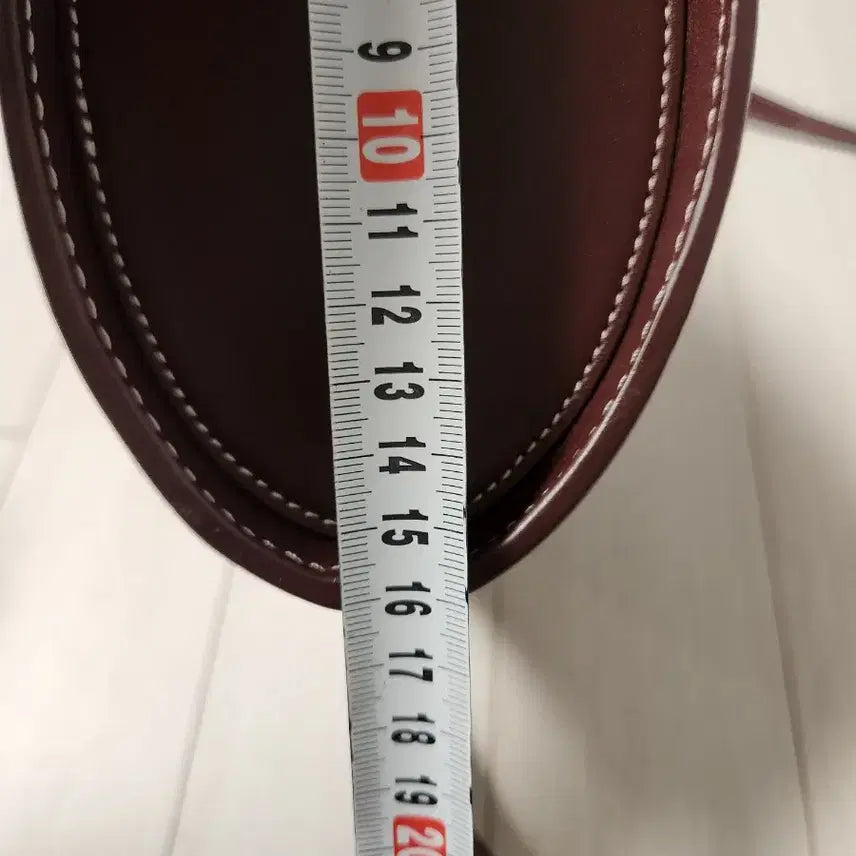 [BUNJANG] Calvin Klein Leather Bucket Bag / 캘빈클라인 레더 버킷백몇번 사용 안해서 사용감은 거의 없는데 보관하면