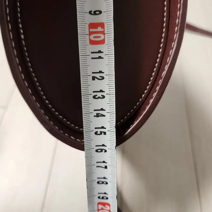 [BUNJANG] Calvin Klein Leather Bucket Bag / 캘빈클라인 레더 버킷백몇번 사용 안해서 사용감은 거의 없는데 보관하면
