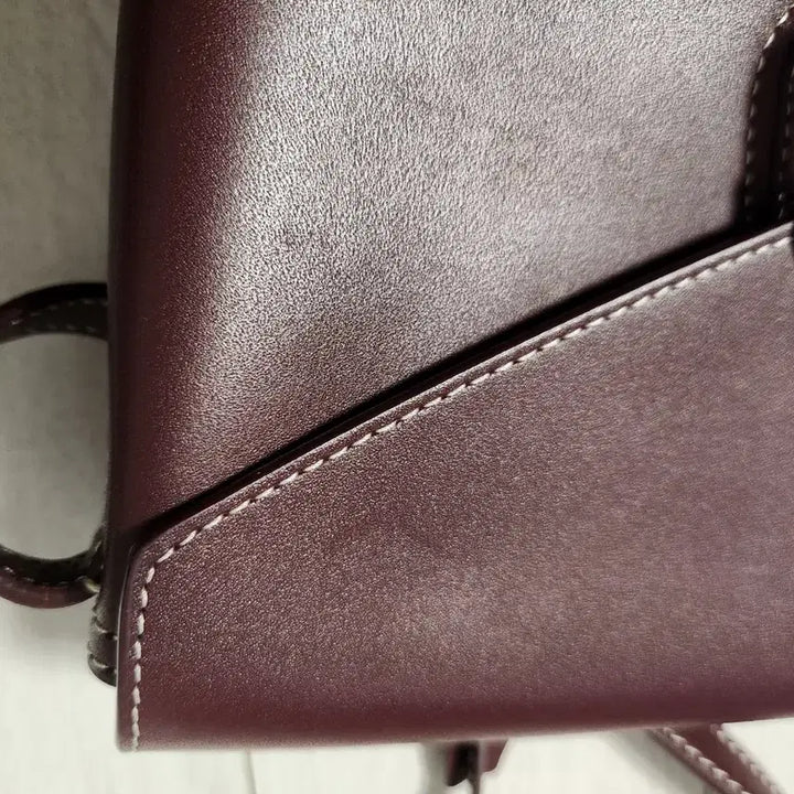 [BUNJANG] Calvin Klein Leather Bucket Bag / 캘빈클라인 레더 버킷백몇번 사용 안해서 사용감은 거의 없는데 보관하면
