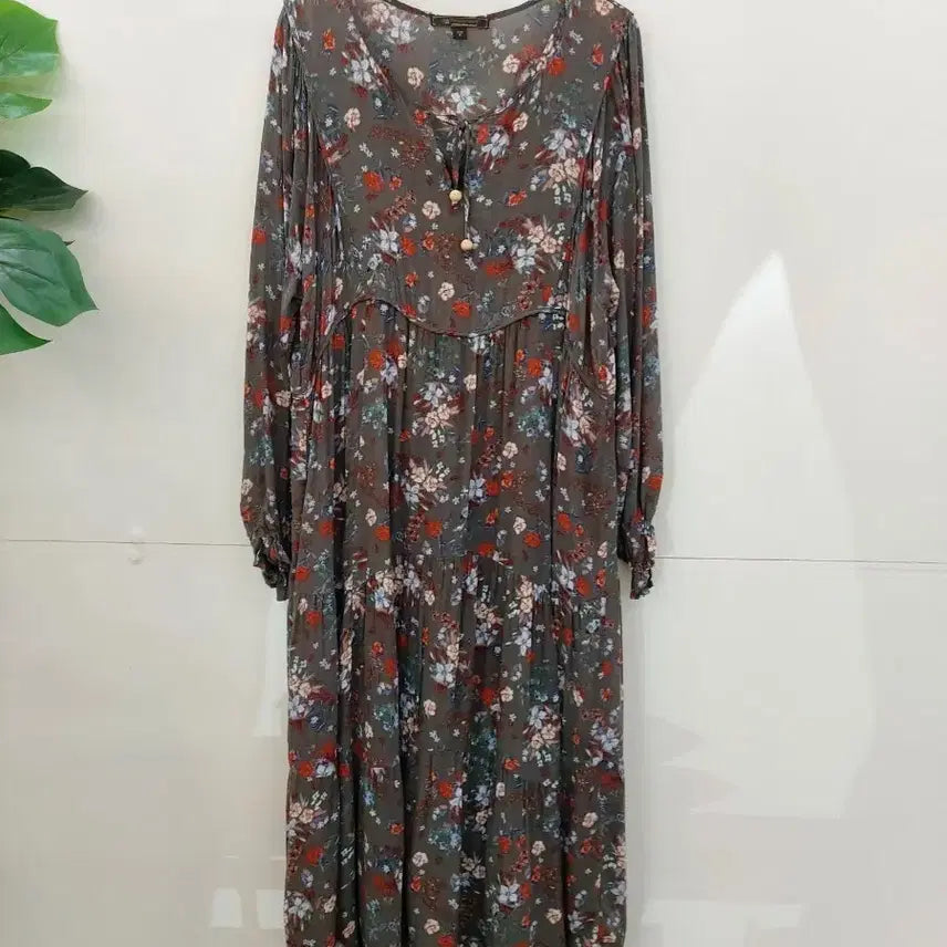 [BUNJANG] Thursday Island Floral Pattern Long Dress 66 / 써스데아일랜드 플라워패턴 롱원피스 66