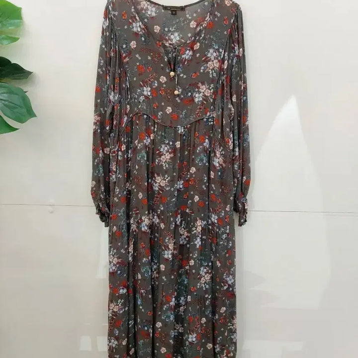 [BUNJANG] Thursday Island Floral Pattern Long Dress 66 / 써스데아일랜드 플라워패턴 롱원피스 66