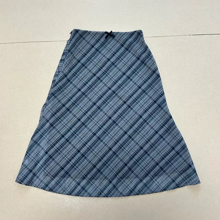 [BUNJANG] Clothing Bundle / [전부6,000원] 옷장정리 새상품 치마,셔츠,맨투맨,니트,청반바지