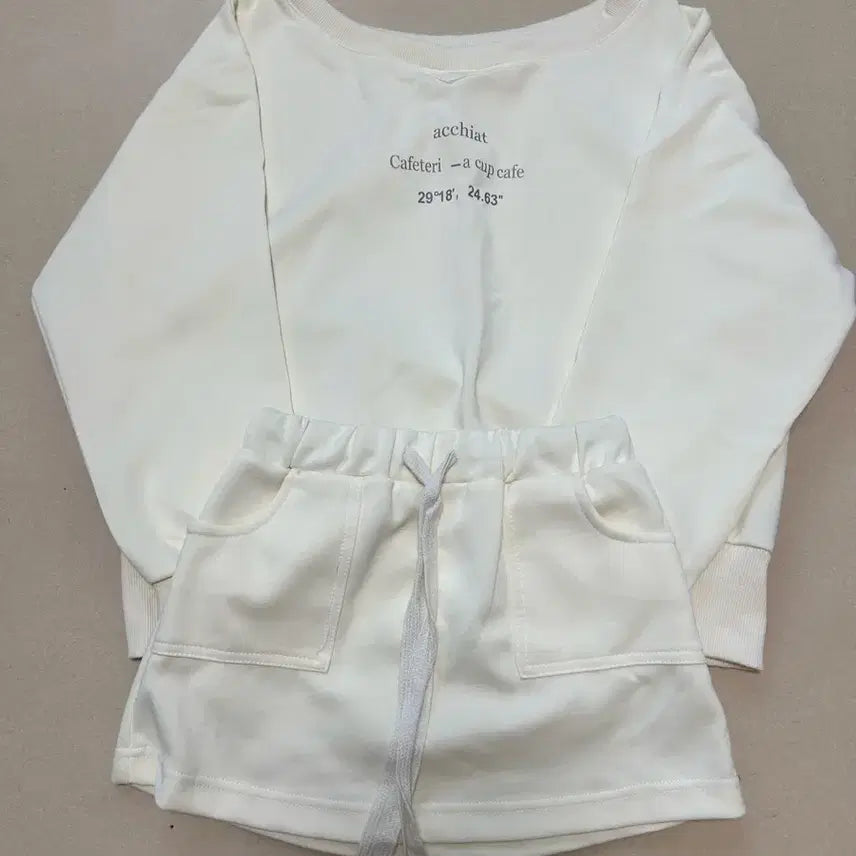 [BUNJANG] Clothing Bundle / [전부6,000원] 옷장정리 새상품 치마,셔츠,맨투맨,니트,청반바지