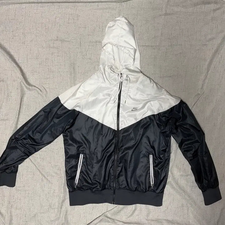 [SOLD OUT] 나이키 2xl 윈드러너 바람막이