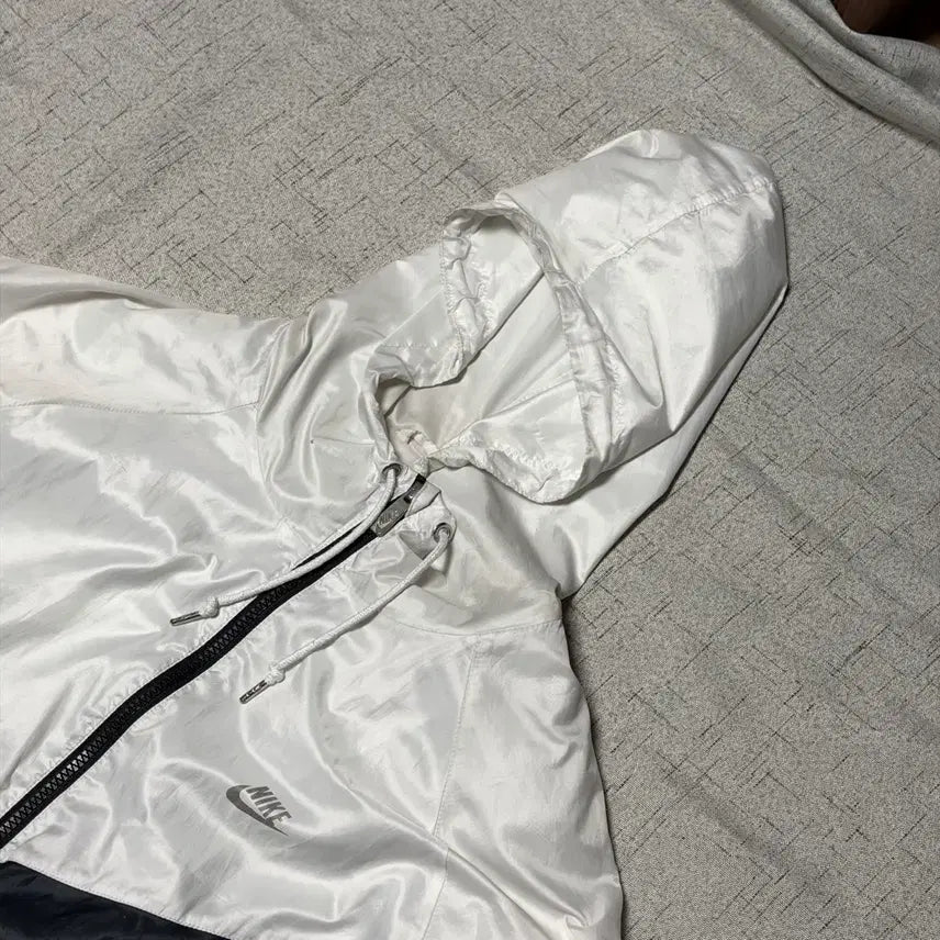 [SOLD OUT] 나이키 2xl 윈드러너 바람막이