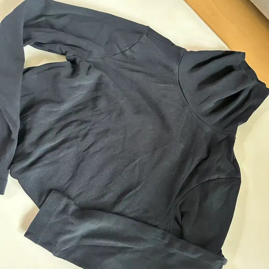 [BUNJANG] MUJI Black Turtleneck Long Sleeve T-shirt / 블랙 목폴라 무인양품