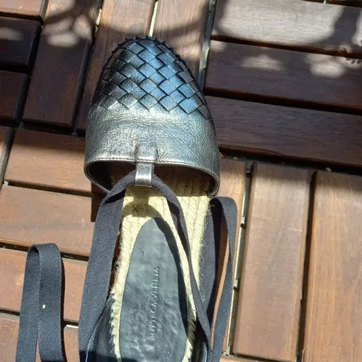 [BUNJANG] Bottega Veneta Metallic Silver Espadrille Sandals / 보테가베네타 메탈릭 실버 에스파듀 샌들 (정품)