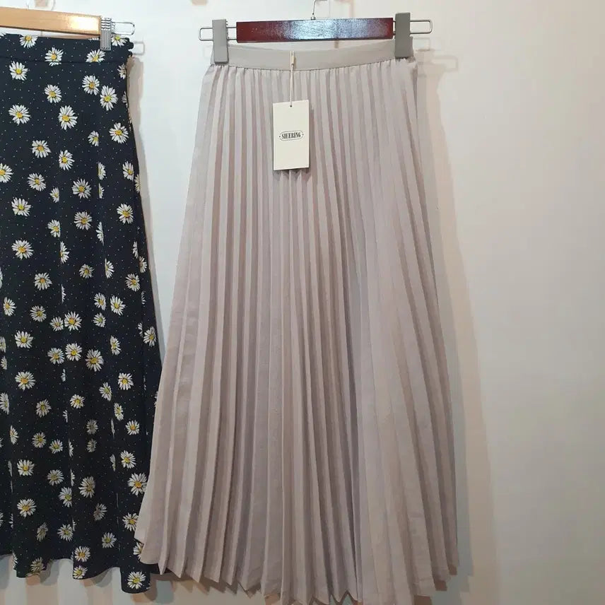 [BUNJANG] SIEEERING Pleated Long Skirt / SIEEERING 플리츠 롱 스커트