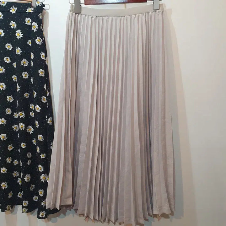 [BUNJANG] SIEEERING Pleated Long Skirt / SIEEERING 플리츠 롱 스커트
