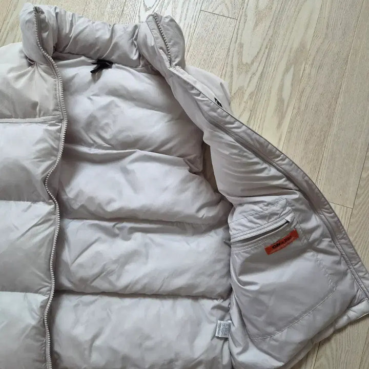 [BUNJANG] The North Face On-Ball Padded Vest White Sand L / 노스페이스 온볼 패딩 조끼 베스트 화이트샌드 L 100