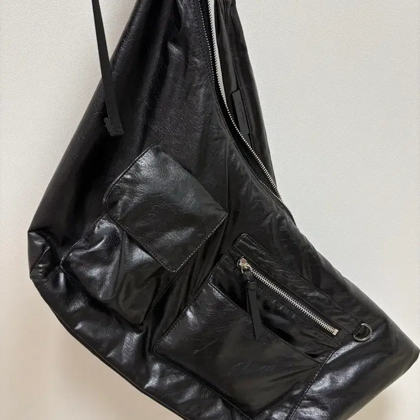 [BUNJANG] System Homme Crack Leather Hobo Bag / 시스템옴므 크랙 레더 호보백
