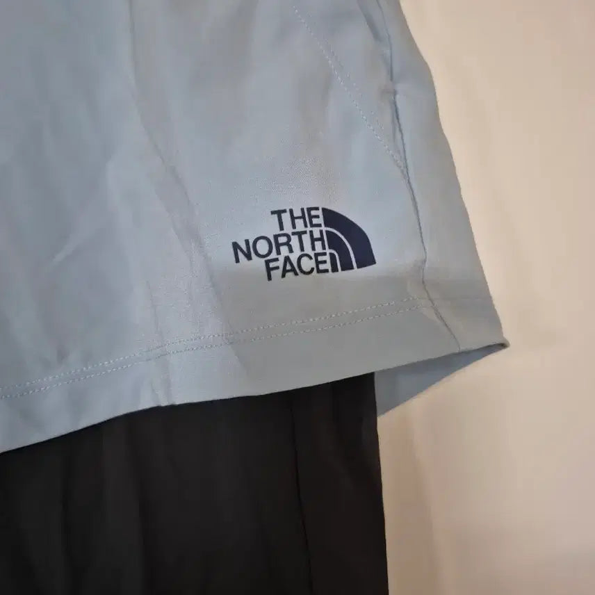 [BUNJANG] The North Face Shorts and Leggings Set - Sky Blue/Black / 노스페이스 반바지 레깅스 세트 하늘색/블랙