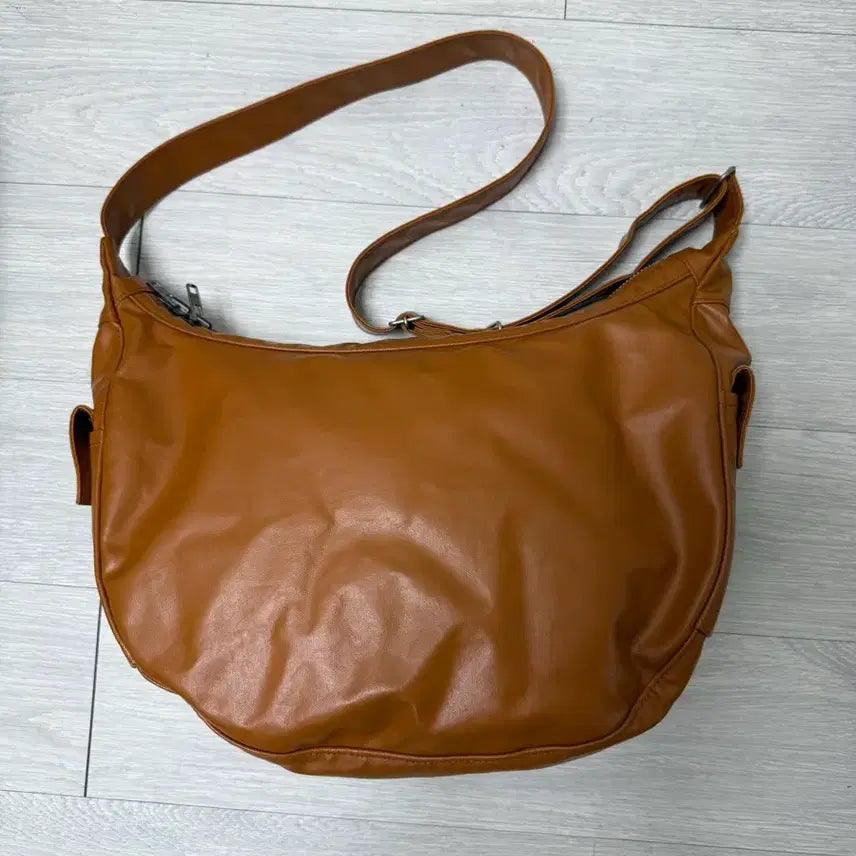 [BUNJANG] Porter Yoshida Freestyle Shoulder Bag L / Porter 요시다 포터 프리스타일 반달 숄더백 L