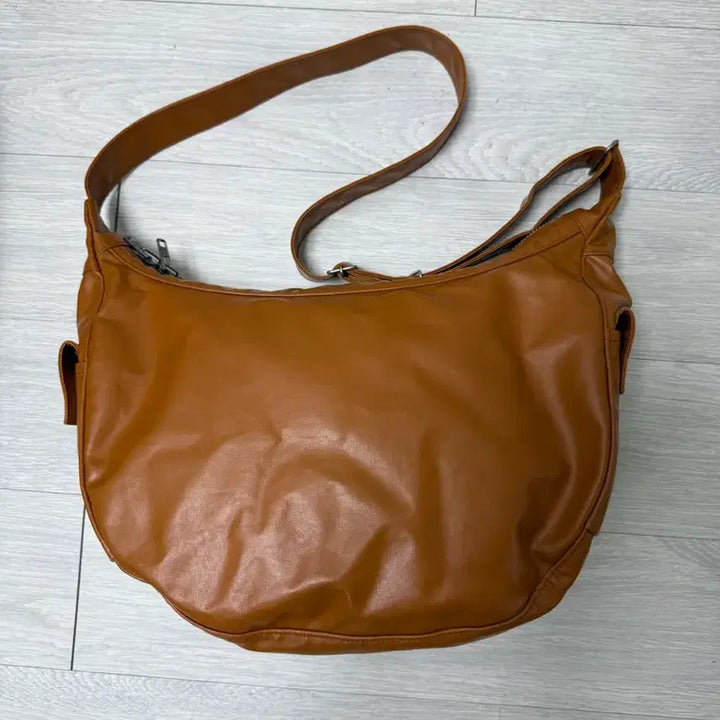 [BUNJANG] Porter Yoshida Freestyle Shoulder Bag L / Porter 요시다 포터 프리스타일 반달 숄더백 L