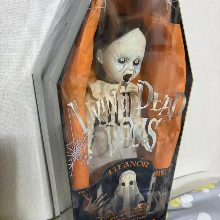 [BUNJANG] Living Dead Dolls Series 16 Eleanor Doll / 미개봉) 리빙데드돌 시리즈 16기 엘레노어