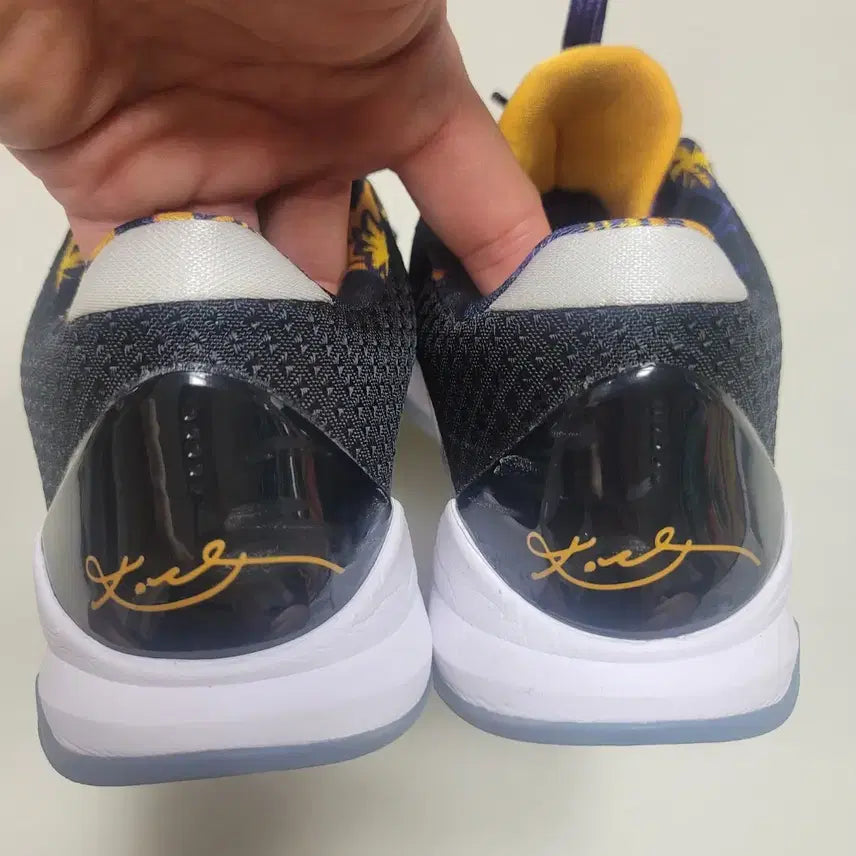 [BUNJANG] Kobe 6 Champ Sneakers / [260] 코비5 챔프