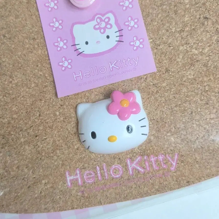 [BUNJANG] Sanrio Classic Kitty Kaohana Cork Board / 고전키티 카오하나 코르크보드 보드판