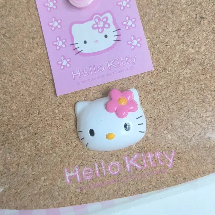 [BUNJANG] Sanrio Classic Kitty Kaohana Cork Board / 고전키티 카오하나 코르크보드 보드판