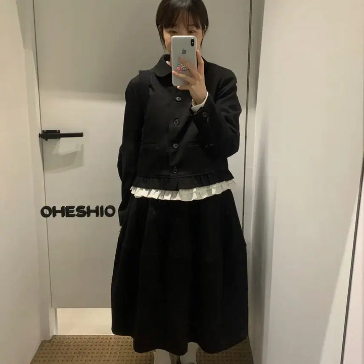 [BUNJANG] Ohesio Frill Blouse / 오헤시오 프릴블라우스