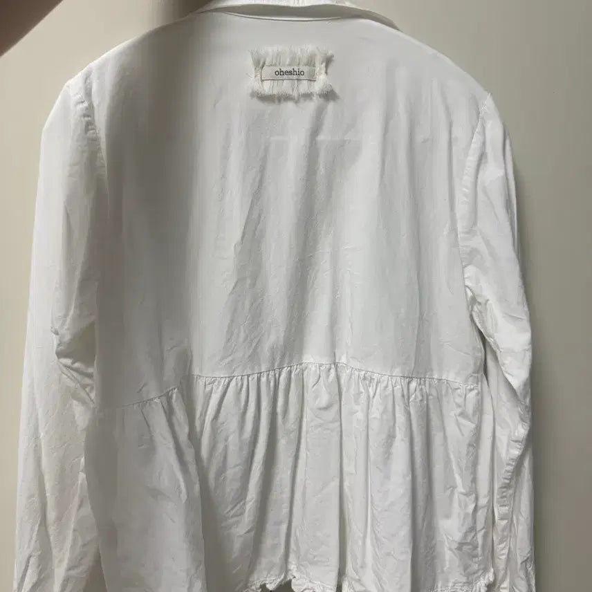 [BUNJANG] Ohesio Frill Blouse / 오헤시오 프릴블라우스