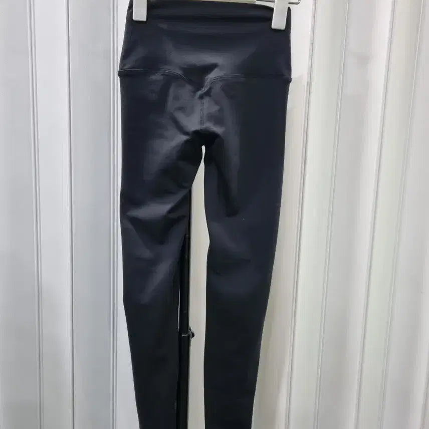 [BUNJANG] XEXYMIX Black Leggings / 젝시믹스  블랙 레깅스