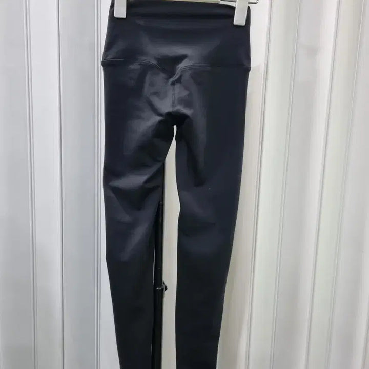 [BUNJANG] XEXYMIX Black Leggings / 젝시믹스  블랙 레깅스