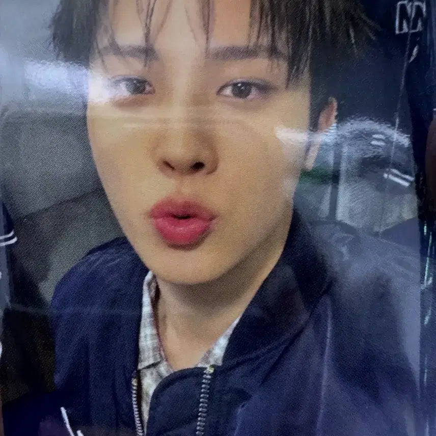 [BUNJANG] TREASURE So Junghwan MC Seat Photocard / 트레저 소정환 엠카 엠씨석 공방 포카 양도 정환