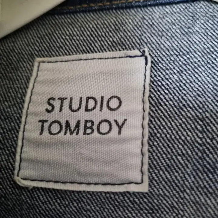 [BUNJANG] STUDIO TOMBOY Denim Jacket (Unisex) / STUDIO TOMBOY 데님 자켓 청자켓 프리싸이즈 (남녀공용) 상태특