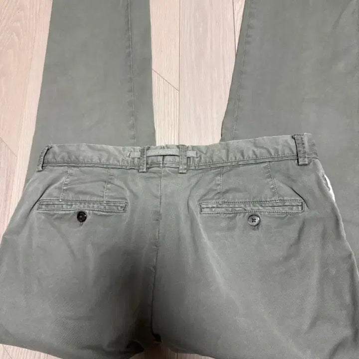 [SOLD OUT] 라이즈앤빌로우 카키색 치노 31