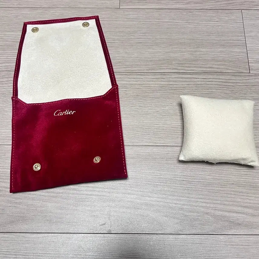[BUNJANG] Cartier Travel Pouch / 까르띠에 여행용 파우치