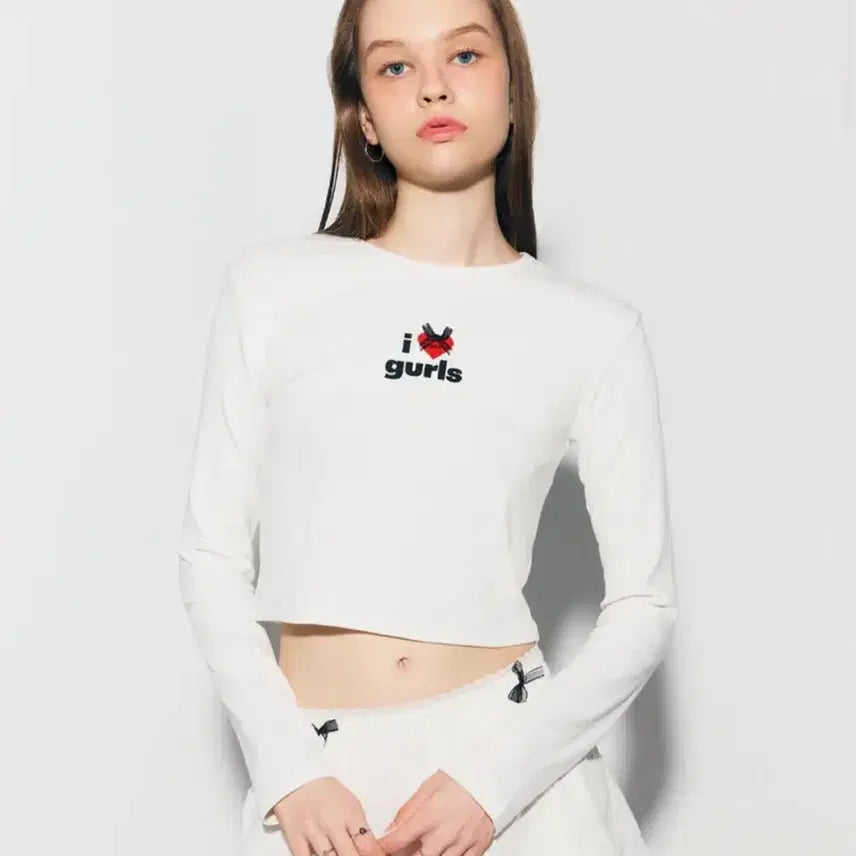 [BUNJANG] 에즈이프캘리 CROP LONG SLEEVE T-SHIRT 화이트 / 에즈이프캘리 CROP LONG SLEEVE T-SHIRT 화이트