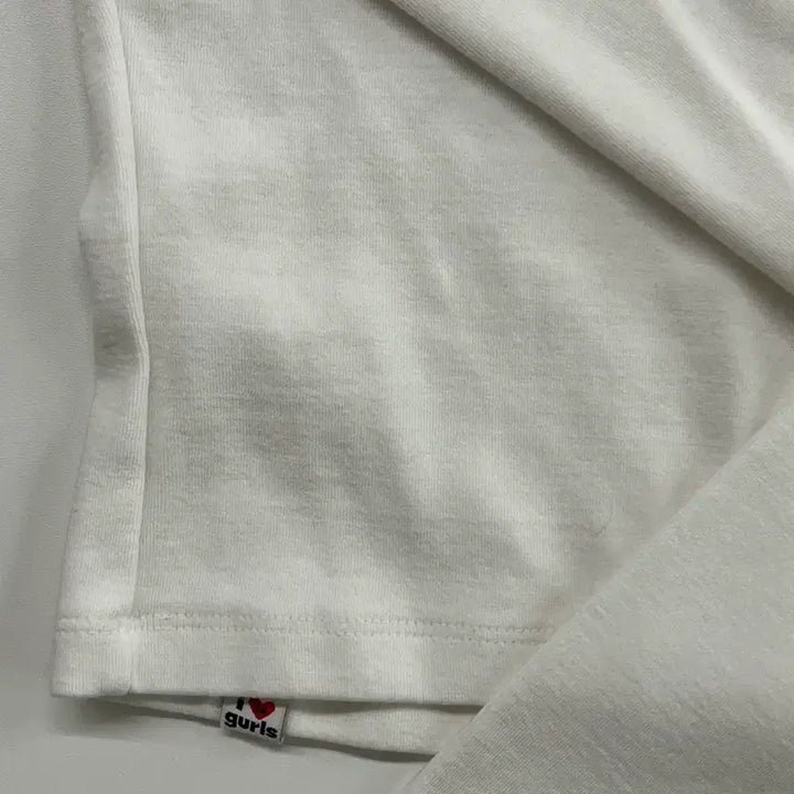 [BUNJANG] 에즈이프캘리 CROP LONG SLEEVE T-SHIRT 화이트 / 에즈이프캘리 CROP LONG SLEEVE T-SHIRT 화이트
