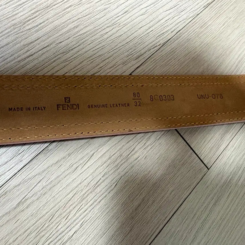 [BUNJANG] Fendi Patent B Buckle Belt (80/32) / 펜디 페이던트 B버클 벨트(80/32)