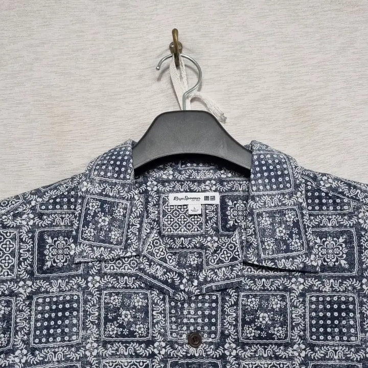 [BUNJANG] Uniqlo x Spooner Pattern Short Sleeve Shirt Men&