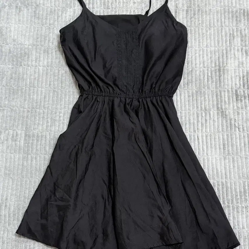 [BUNJANG] Yesul Market Ont Dress / 예슬마켓 온트 원피스