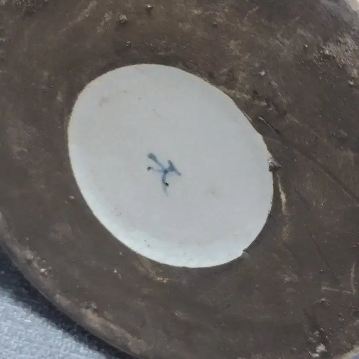 [BUNJANG] White Porcelain Naban Sauger Incense Burner / 백자 나반 쏘가리문 향로