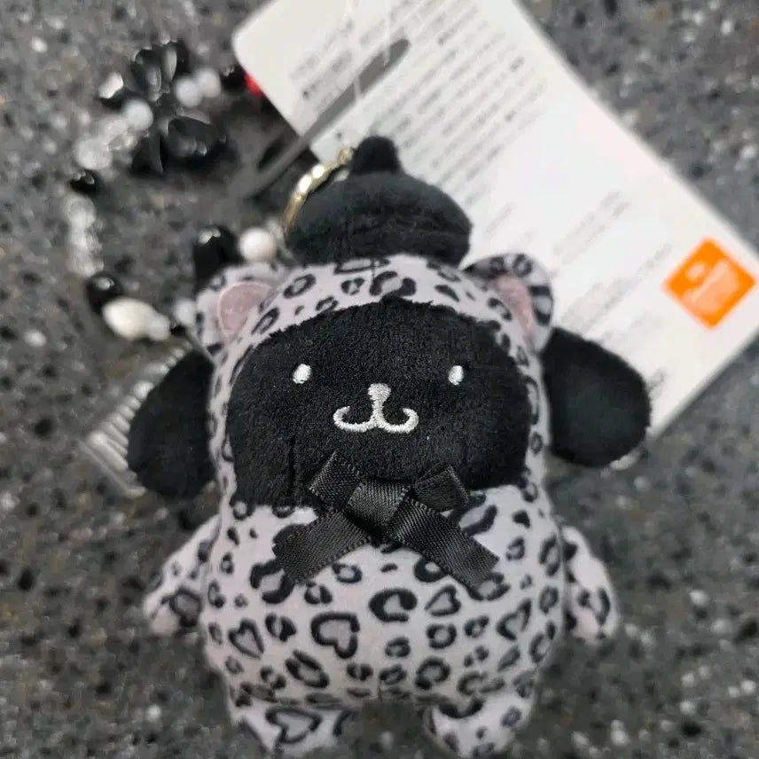 [SOLD OUT] 아베일 블랙 호피 폼폼푸린 인형 키링