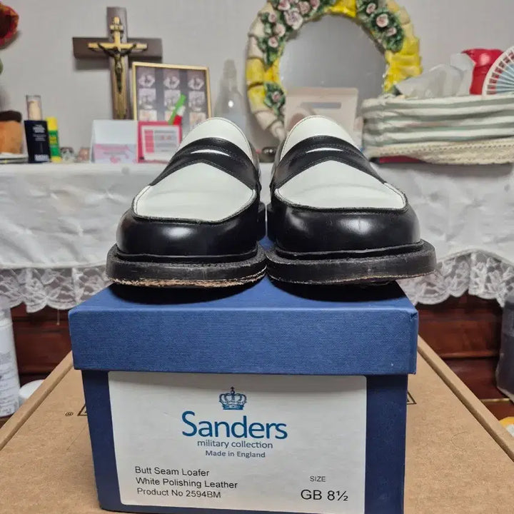 [SOLD OUT] 샌더스 스펙테이터 uk8.5size 판매합니다.