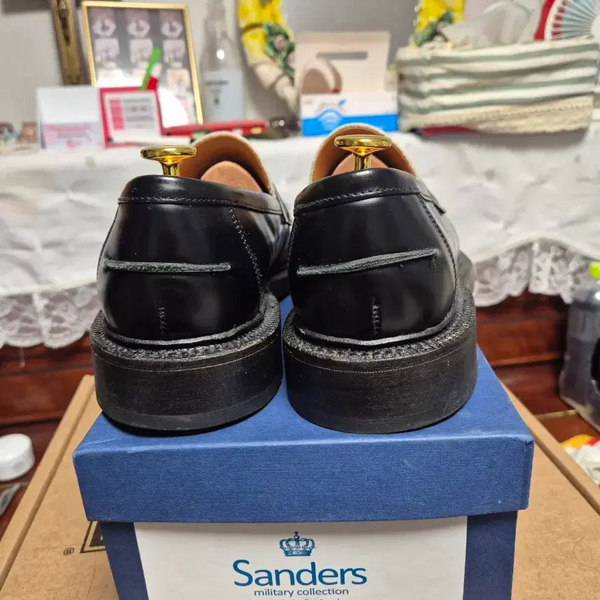 [SOLD OUT] 샌더스 스펙테이터 uk8.5size 판매합니다.
