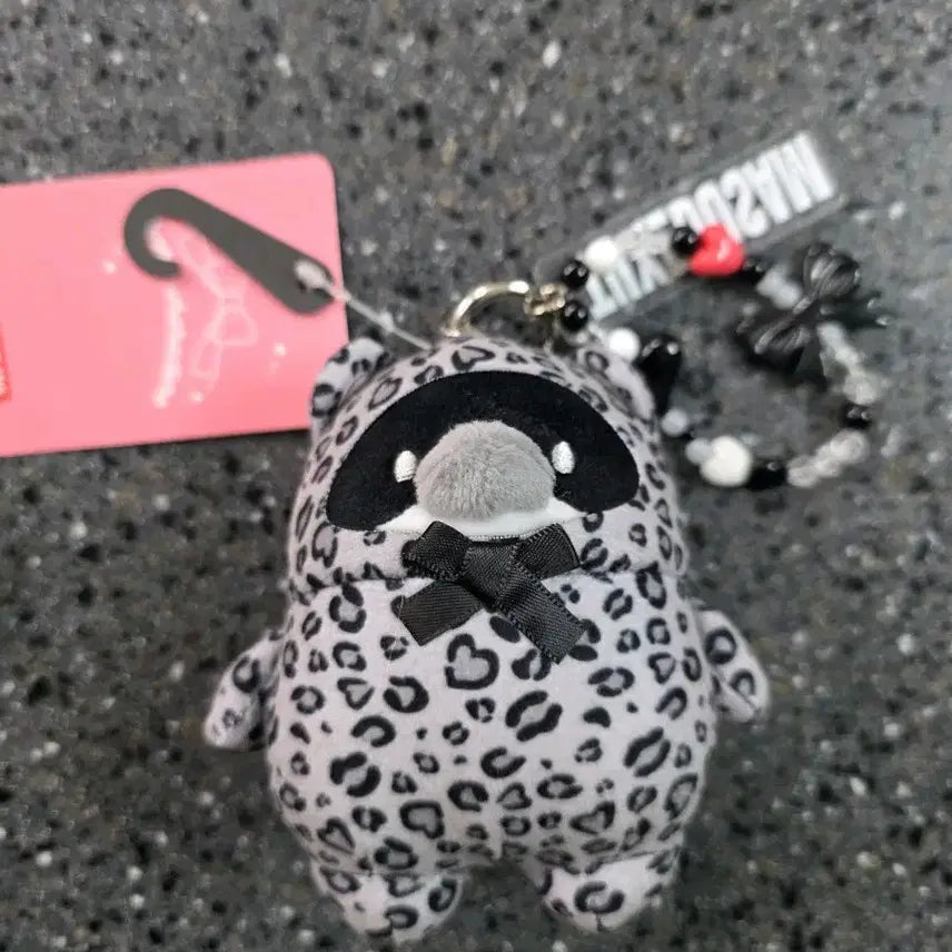 [BUNJANG] Aville Tuxedosam Leopard Print Doll Keyring / 아베일 블랙 호피 턱시도샘 인형 키링